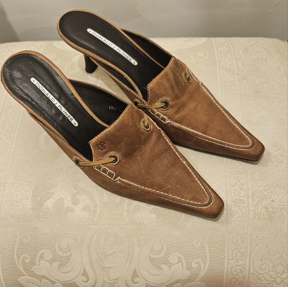 Ladies shoes